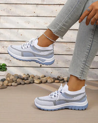 Lyra Motion – Breathable Knit Comfort Sneakers